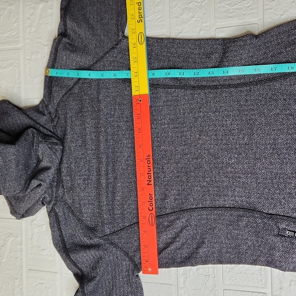Lululemon Think Fast Hoodie, herringbone size 6 - Picture 7 of 10